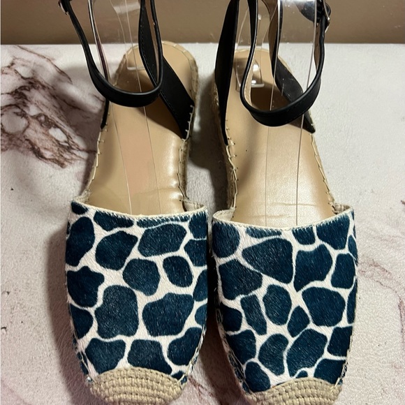 Ann Taylor size 8.5 Isabella Giraffe Print Haircalf Espadrille Flats - Picture 2 of 8